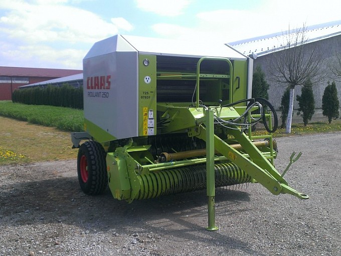 prese claas rollant 250