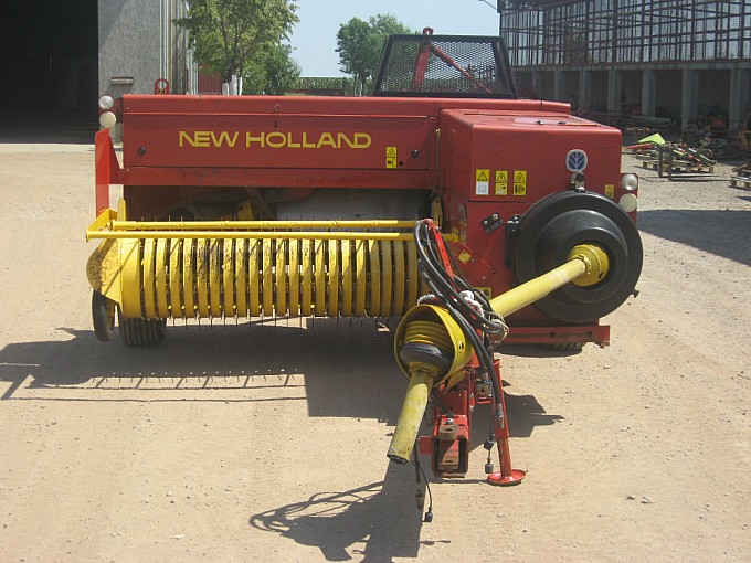 prese new holland 570