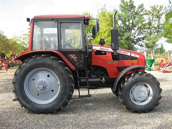 traktori belarus 12213 euro 2 - novo
