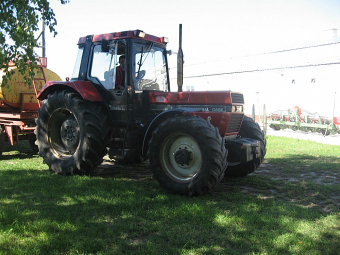 traktori case 956xl