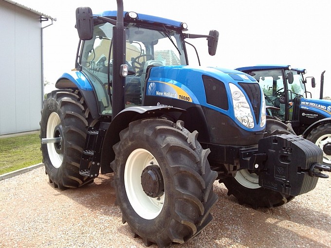 traktori new holland t6080