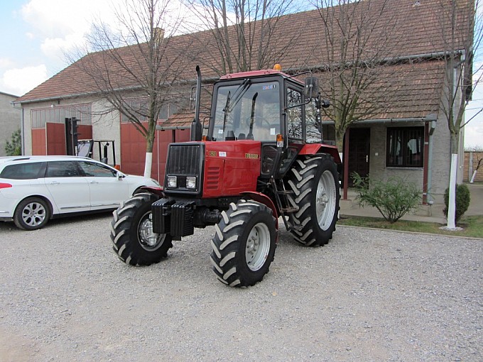 traktori belarus 820 standard
