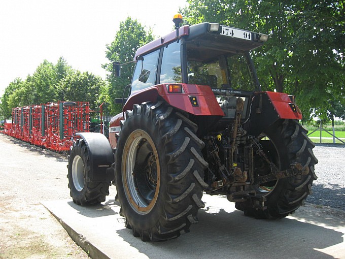 traktori case 5140