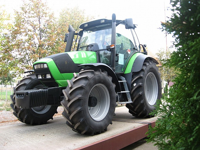 traktori deutz-fahr 620