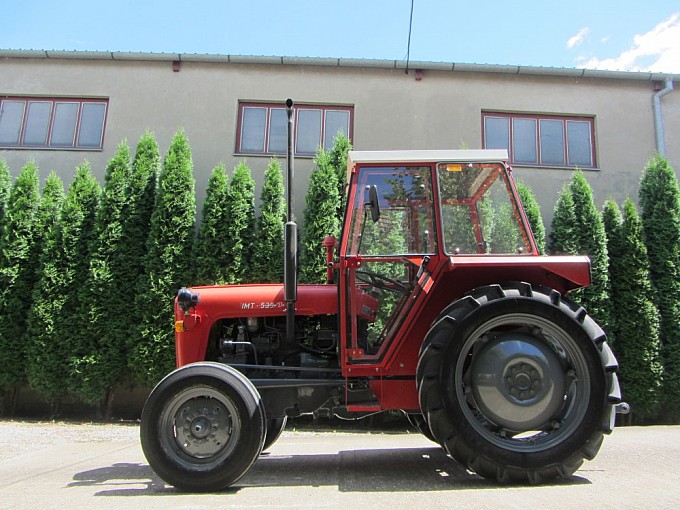 traktori imt 539