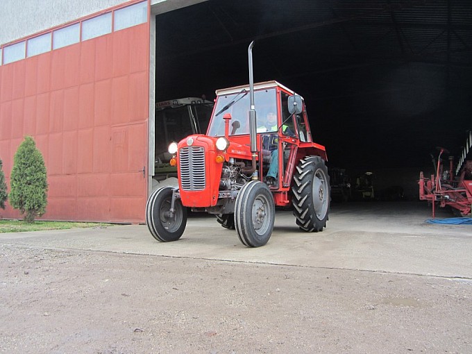 traktori imt 539 2001