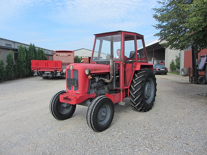 traktori imt 558