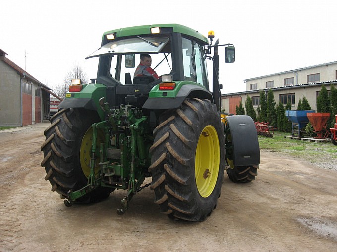 traktori john deere 6900