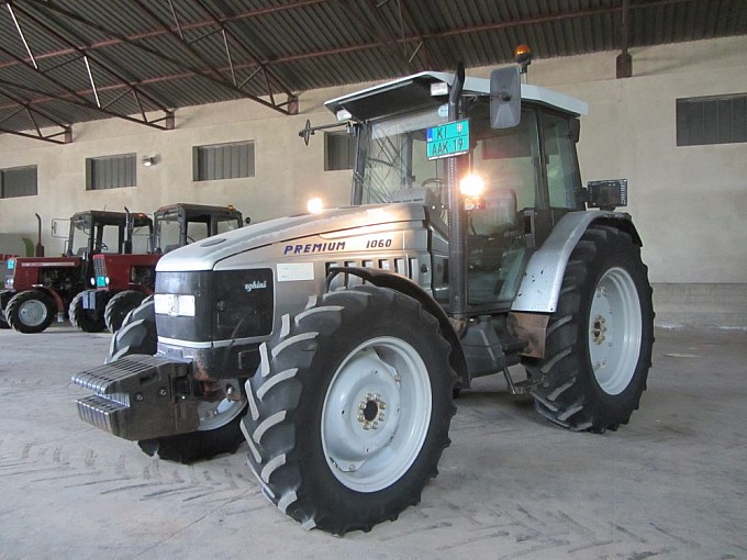 traktori lamborghini premium 1060
