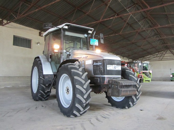 traktori lamborghini premium 1060