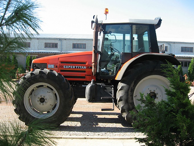 traktori same super titan 190