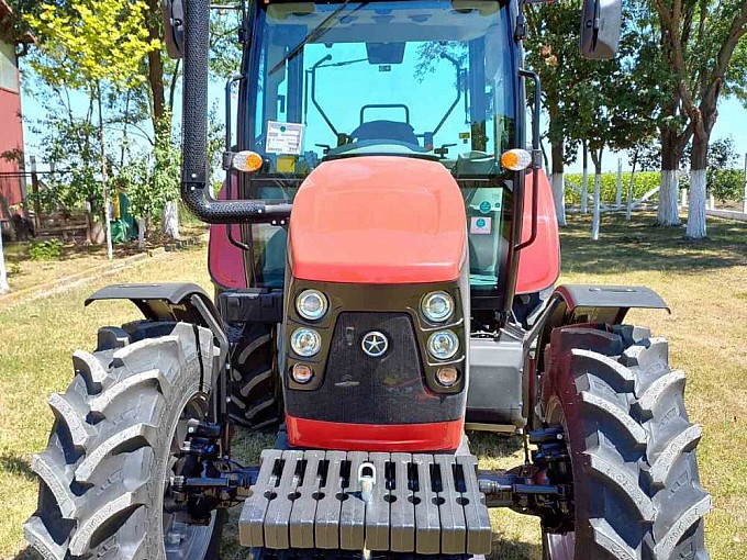 traktori tumosan 8105